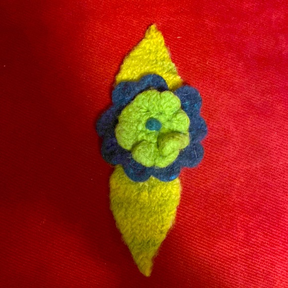 hand made Accessories - Felt pin